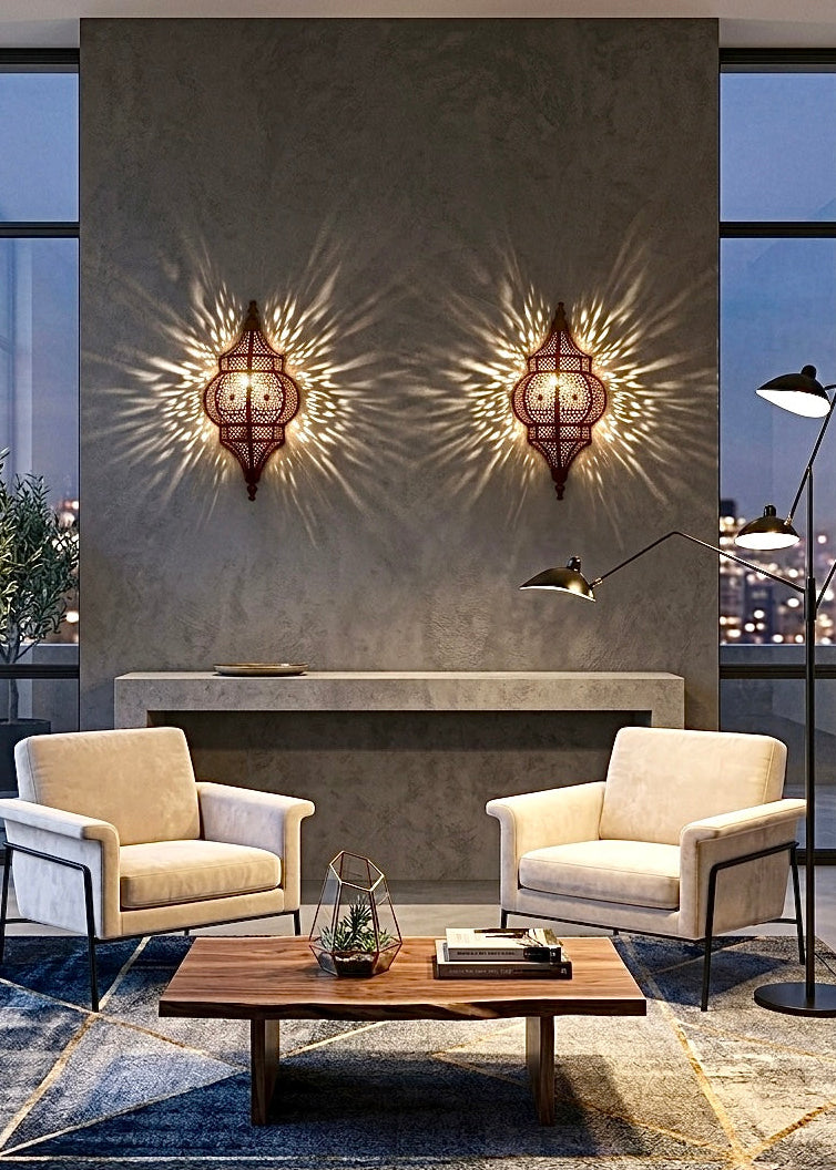 Elegant Brass Wall Light for Contemporary Living Spaces