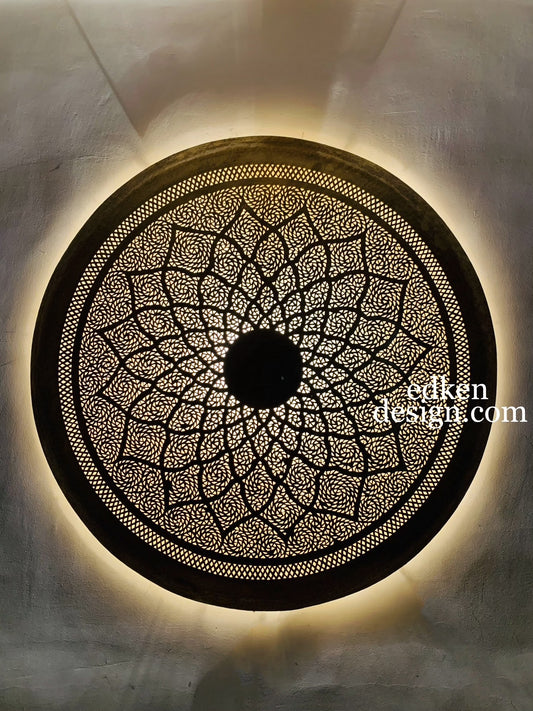 Modern Moroccan brass wall lamp with floral geometric pattern - Edken Lights.